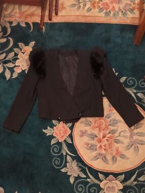 Vintage Black Wool Cropped Blazer Jacket with Fox Fur Shoulder Accents